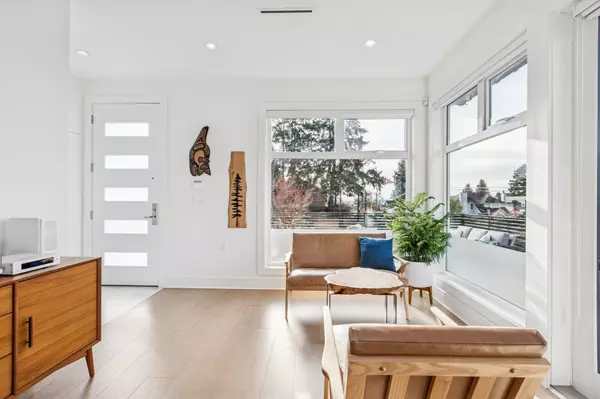 North Vancouver, BC V7M 1M1,366 W Keith RD