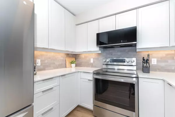 New Westminster, BC V3L 5W3,808 Sangster PL #210