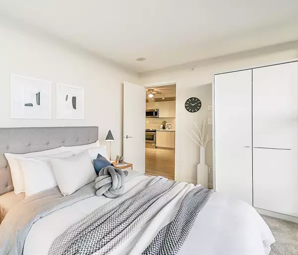 Surrey, BC V3T 0K6,13303 Central AVE #2407