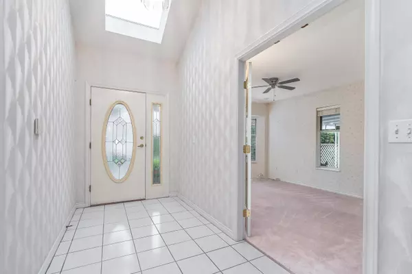 Langley, BC V2Y 1L4,21746 52 AVE #31