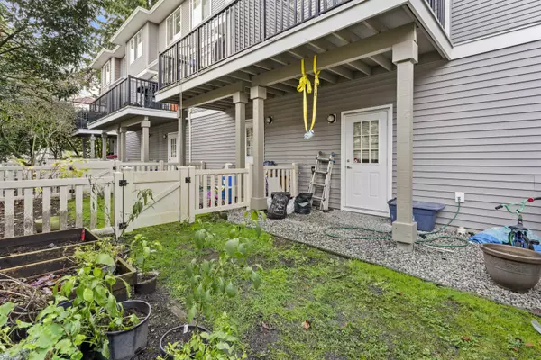 Surrey, BC V3S 8A6,15155 62a AVE #85