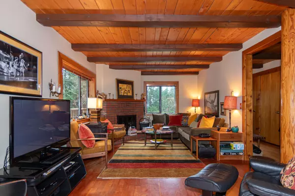 Galiano Island, BC V0N 1P0,13075 Porlier Pass RD