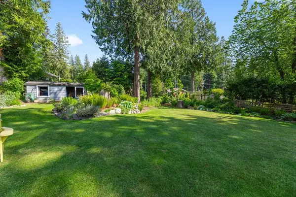 Roberts Creek, BC V0N 2W2,1200 Paggio RD