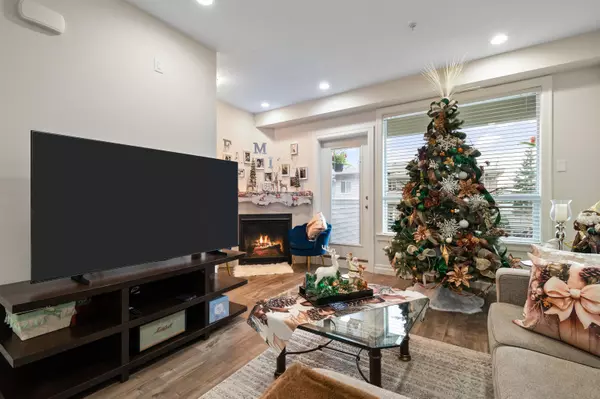 Chilliwack, BC V2R 0W1,6026 Lindeman ST #71