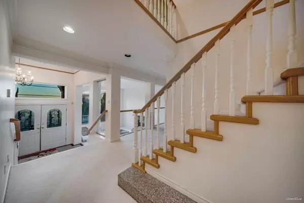 Coquitlam, BC V3E 2Z3,2599 Diamond CRES