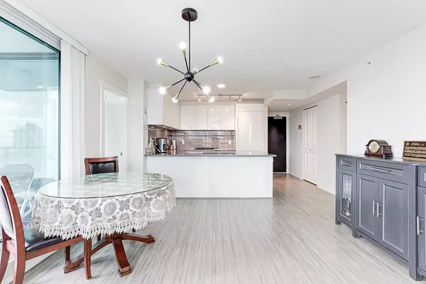 Burnaby, BC V5H 0C7,6658 Dow AVE #3007