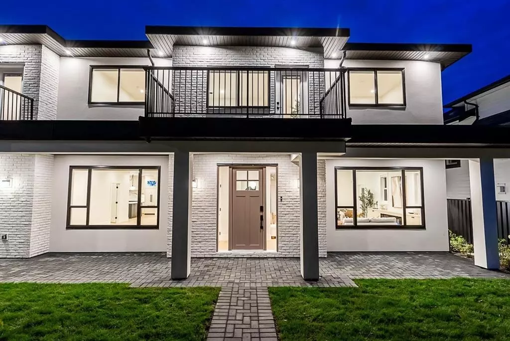 Coquitlam, BC V3K 1S8,646 Girard AVE #101