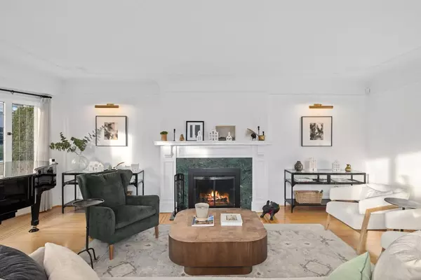 Vancouver, BC V6N 3S7,2843 W 49th AVE