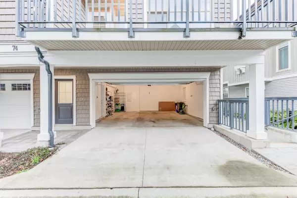 Langley, BC V2Y 3K8,20487 65 AVE #74