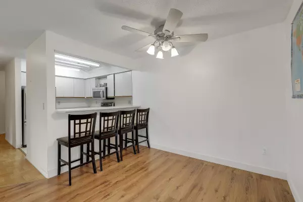 Surrey, BC V3W 4T1,7175 134 ST #208