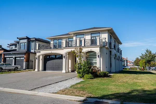 Surrey, BC V3W 3X8,12399 80a AVE