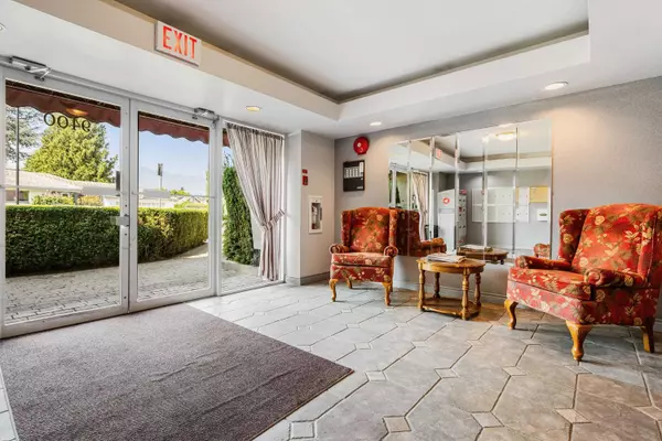 Chilliwack, BC V2P 4J6,9400 Cook ST #303