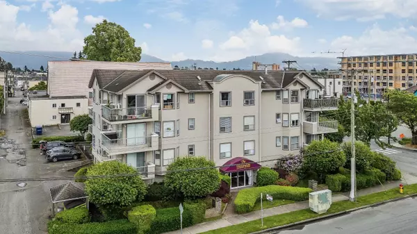 Chilliwack, BC V2P 4J6,9400 Cook ST #303