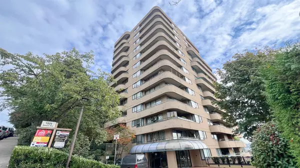 New Westminster, BC V3M 6B2,1026 Queens AVE #207