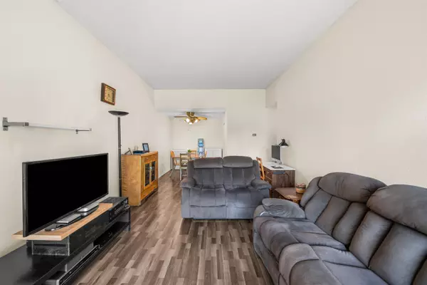 Richmond, BC V7E 1Z2,3451 Springfield DR #312