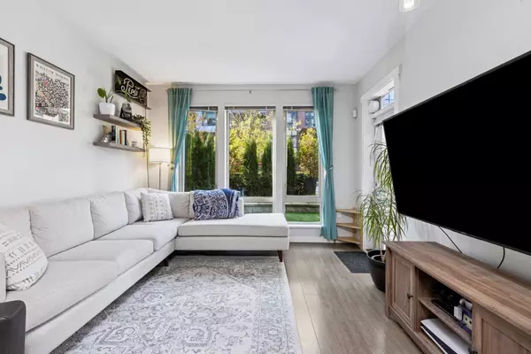 North Vancouver, BC V7J 0B8,2632 Library LN #106