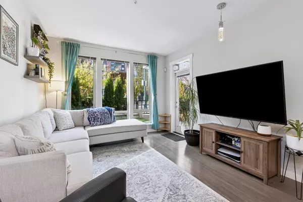 North Vancouver, BC V7J 0B8,2632 Library LN #106