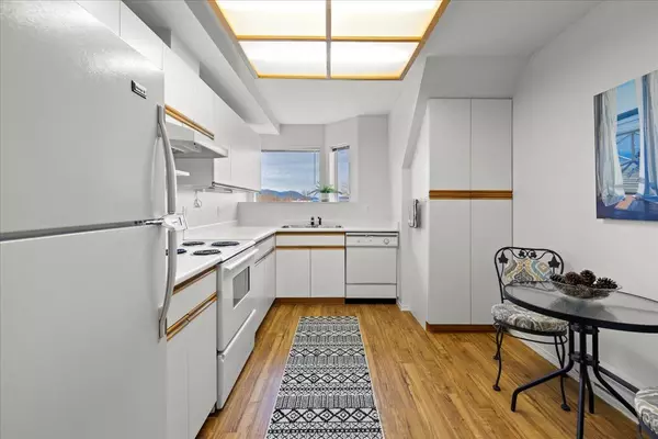 Chilliwack, BC V2R 3J6,7651 Amber DR #210