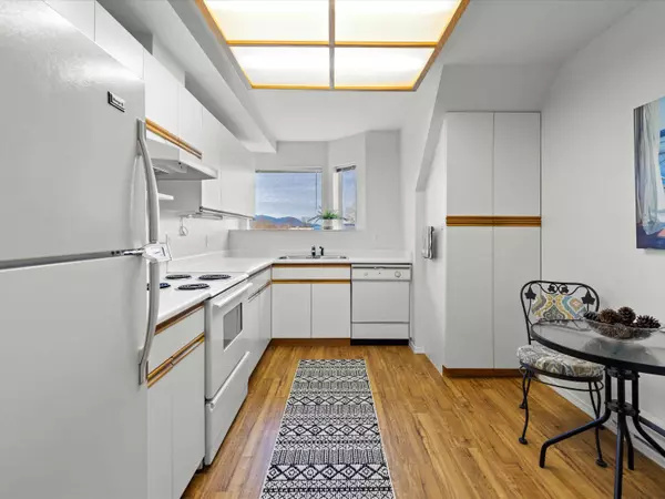 Chilliwack, BC V2R 3J6,7651 Amber DR #210