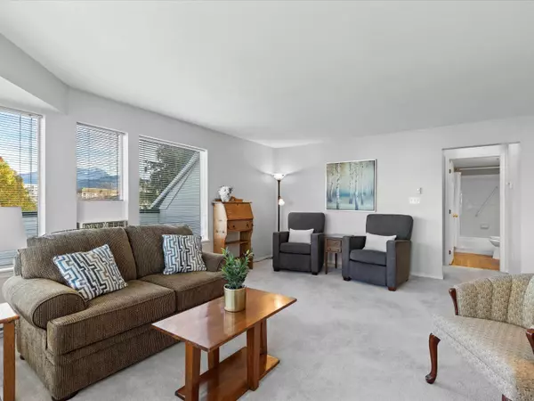 Chilliwack, BC V2R 3J6,7651 Amber DR #210