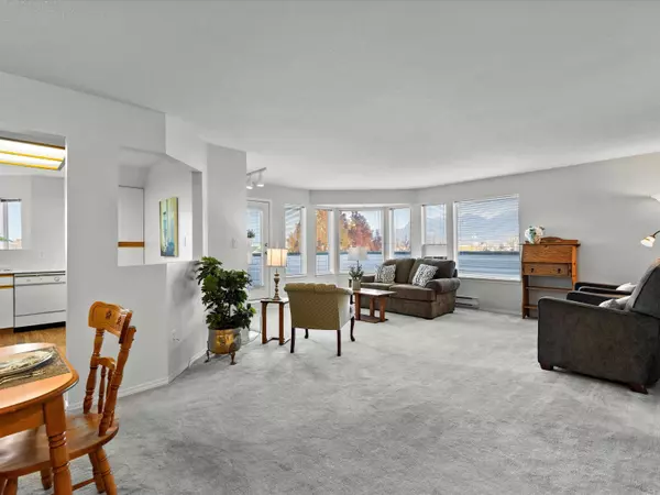 Chilliwack, BC V2R 3J6,7651 Amber DR #210