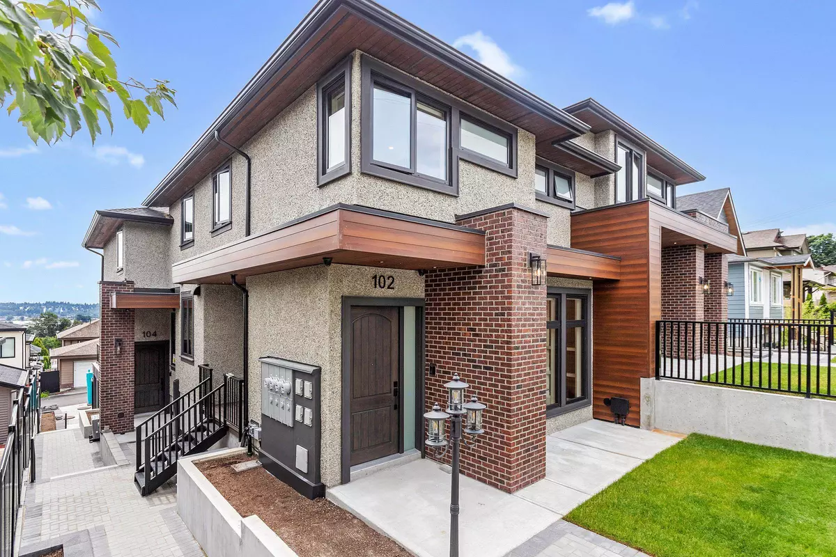 Coquitlam, BC V3K 2H2,1038 Delestre AVE #102