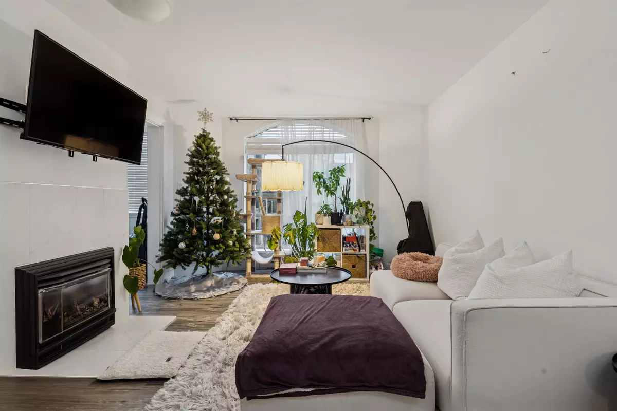 Vancouver, BC V6G 2R6,1010 Chilco ST #308