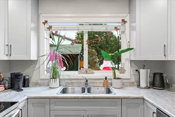 Chilliwack, BC V2P 3C3,45927 Lewis AVE #13