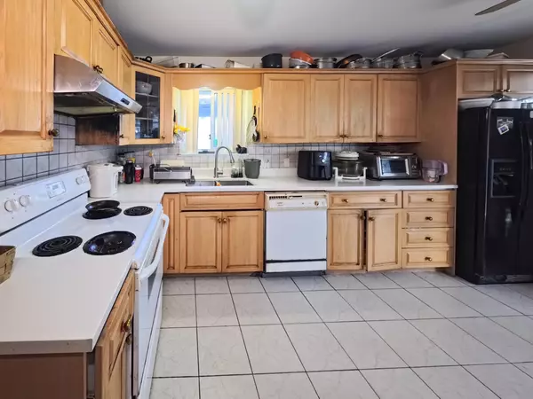 Vancouver, BC V5S 3L4,6174 Tyne ST