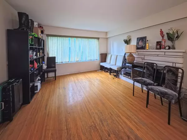 Vancouver, BC V5S 3L4,6174 Tyne ST