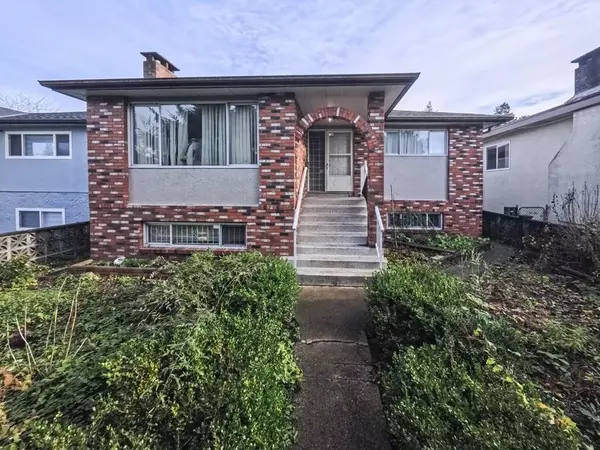 6174 Tyne ST, Vancouver, BC V5S 3L4