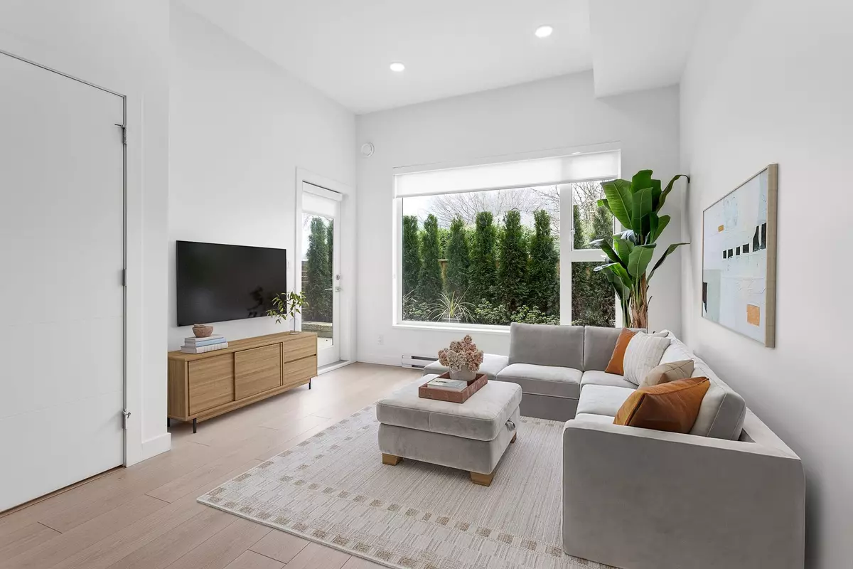 Port Coquitlam, BC V3C 1V3,2345 Rindall AVE #108