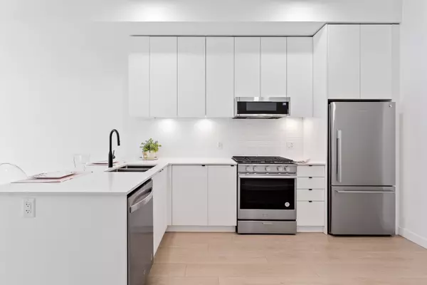 Port Coquitlam, BC V3C 1V3,2345 Rindall AVE #108