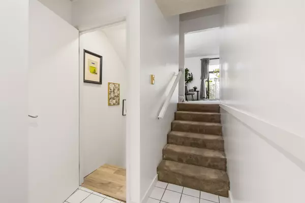 Surrey, BC V3V 4L5,9264 122 ST #108