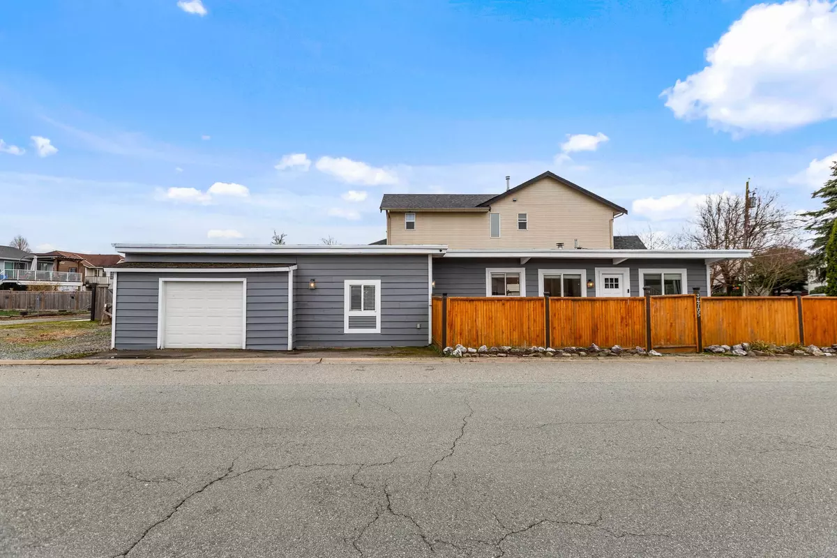 Abbotsford, BC V2S 8B8,34705 4 AVE