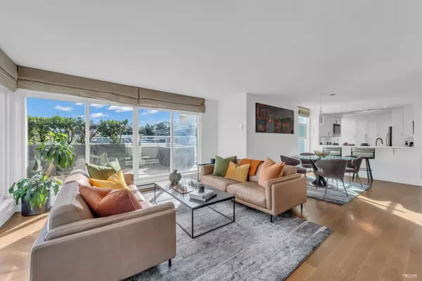 Vancouver, BC V6H 3W6,2243 Oak ST