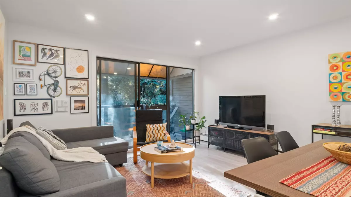 Vancouver, BC V6H 3R3,1345 W 15th AVE #318