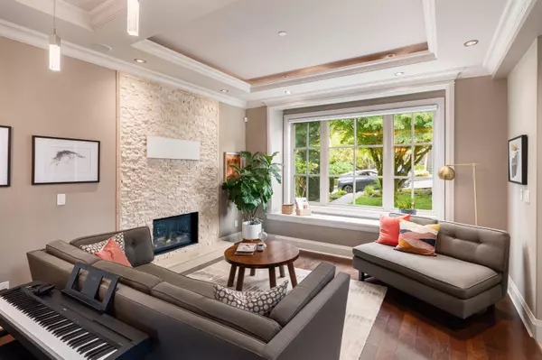 3511 W 15th AVE, Vancouver, BC V6R 2Z3