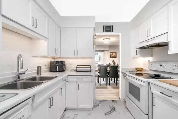 32040 Peardonville RD #203, Abbotsford, BC V2T 6N8