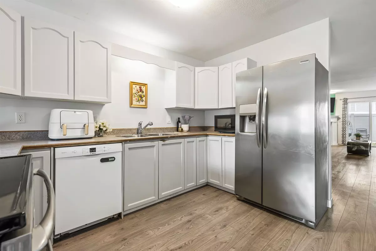 Chilliwack, BC V2P 2S3,46735 Yale RD #5