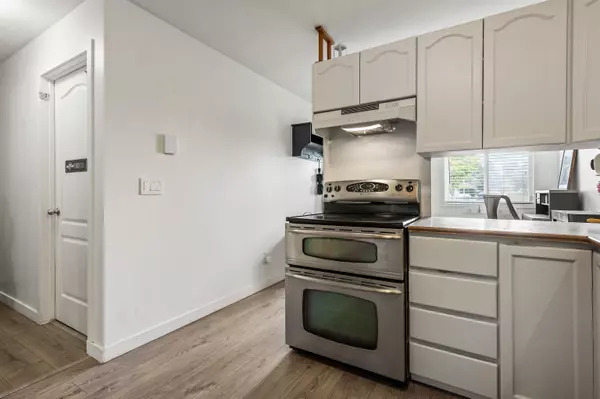 Chilliwack, BC V2P 2S3,46735 Yale RD #5