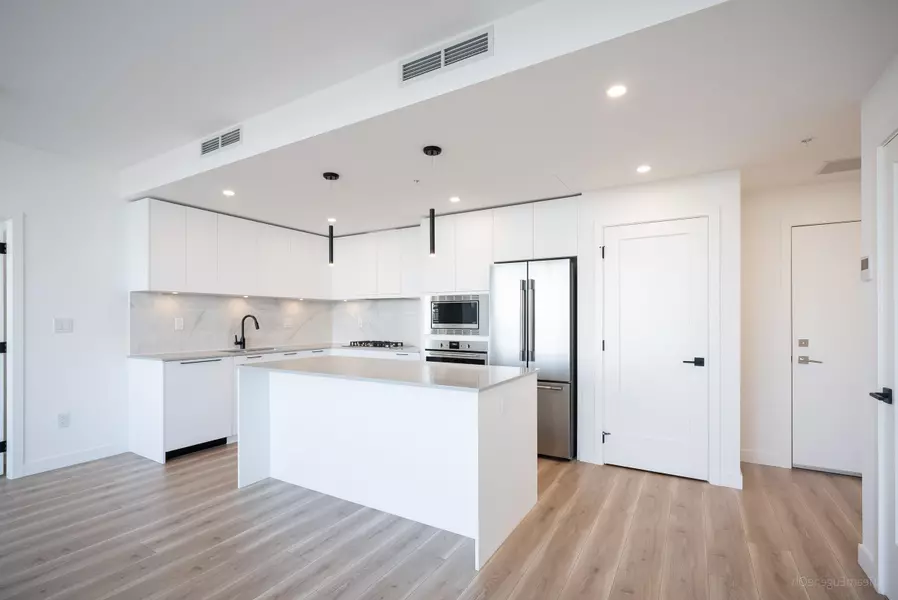 20065 85 AVE #1804, Langley, BC V2Y 3K4