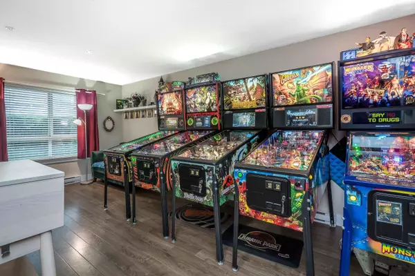 Langley, BC V3A 3X2,19752 55a AVE #22