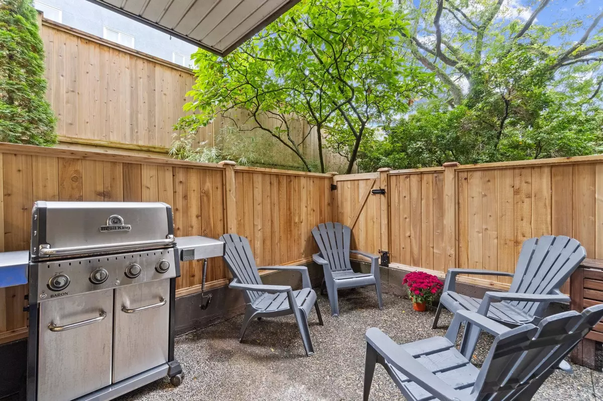 Vancouver, BC V5N 1J7,1689 E 4th AVE #102