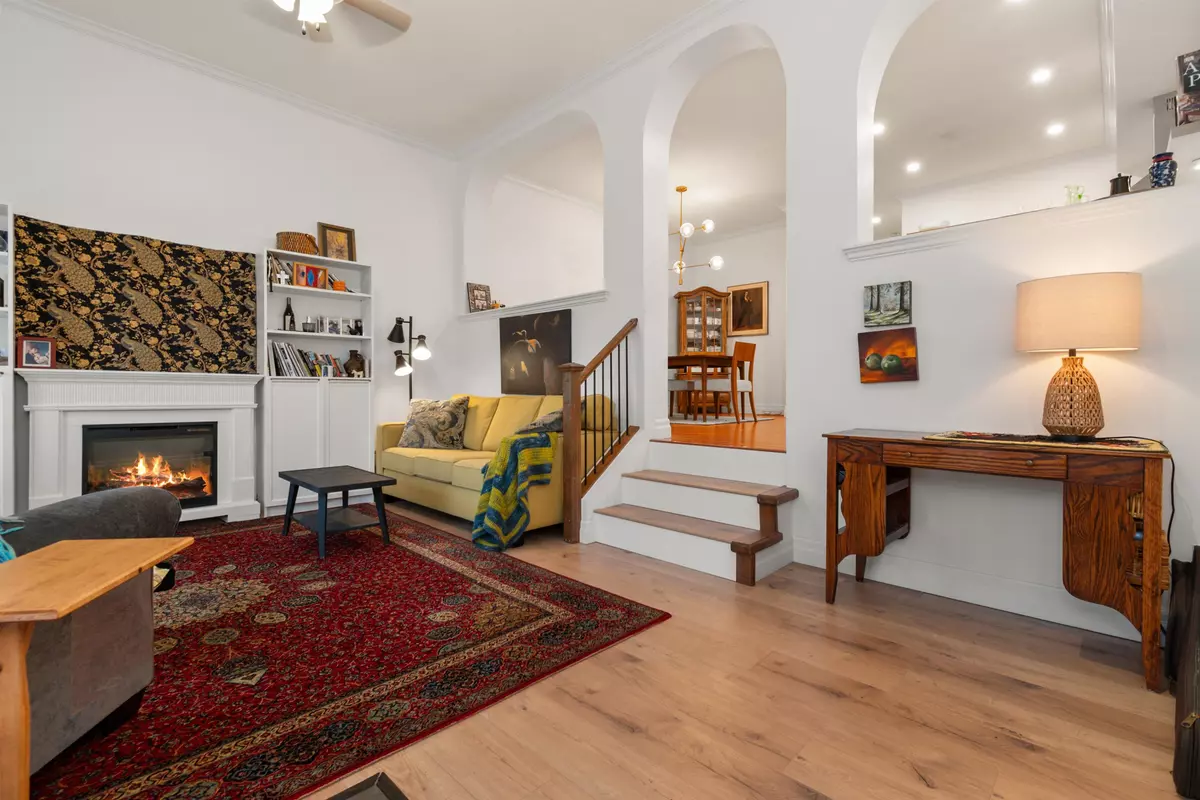 Chilliwack, BC V2P 4C4,9270 Edward ST #111