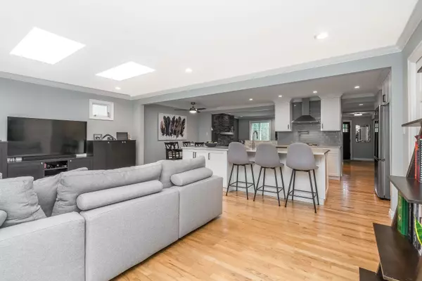 15825 Prospect CRES, White Rock, BC V4B 2C3