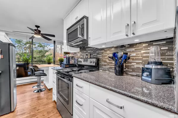 Vancouver, BC V6G 2X7,1725 Pendrell ST #501