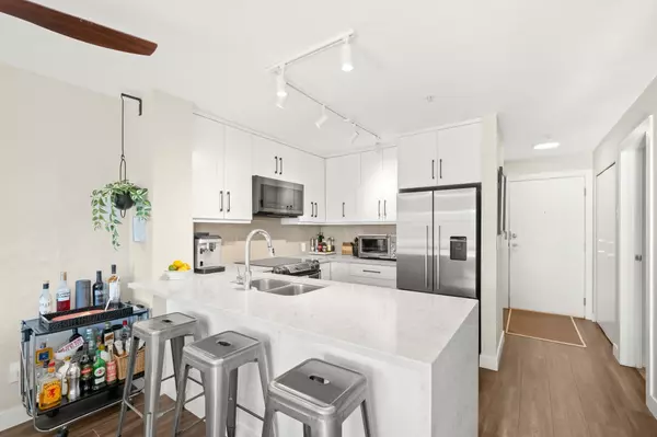 North Vancouver, BC V7M 1E8,124 W 3rd ST #410