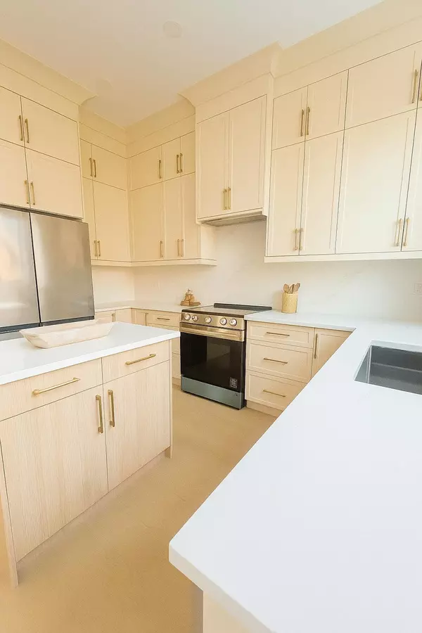 Surrey, BC V4N 5Y3,7265 192a ST