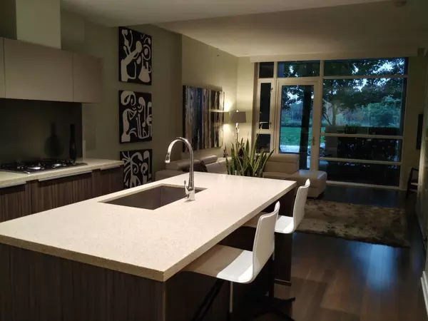 Vancouver, BC V5Y 0B6,1618 Columbia ST